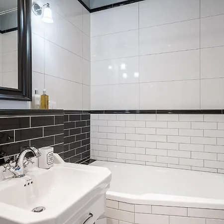 Rentplanet Apartament Dubois Daire *