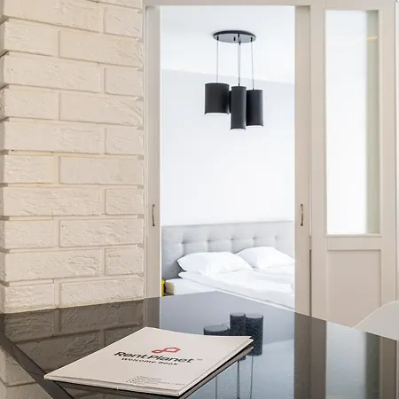 Rentplanet Apartament Dubois Daire *