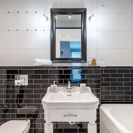 Rentplanet Apartament Dubois Daire